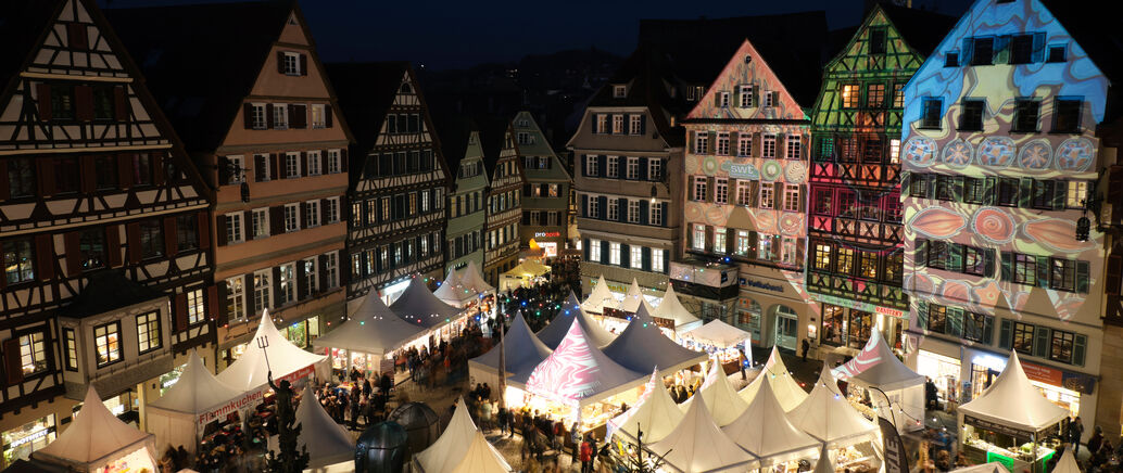 Das Bild zeigt den Markt chocolART von oben.