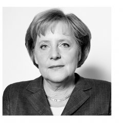 aus der Serie „Spuren der Macht“

Angela Merkel 1991
„Wenn ich dann plötzlich drei Wochen Urlaub habe, spüre ich schon nach zwei Tagen gewisse Entzugserscheinungen.“

Angela Merkel 2008
„Ich lasse mich nicht in unnötige Kämpfe verwickeln. Und manchmal sehe ich etwas als nicht so wichtig an wie manch andere.“
