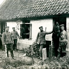 Soldaten in Tübingen. Bild: Paul Sinner