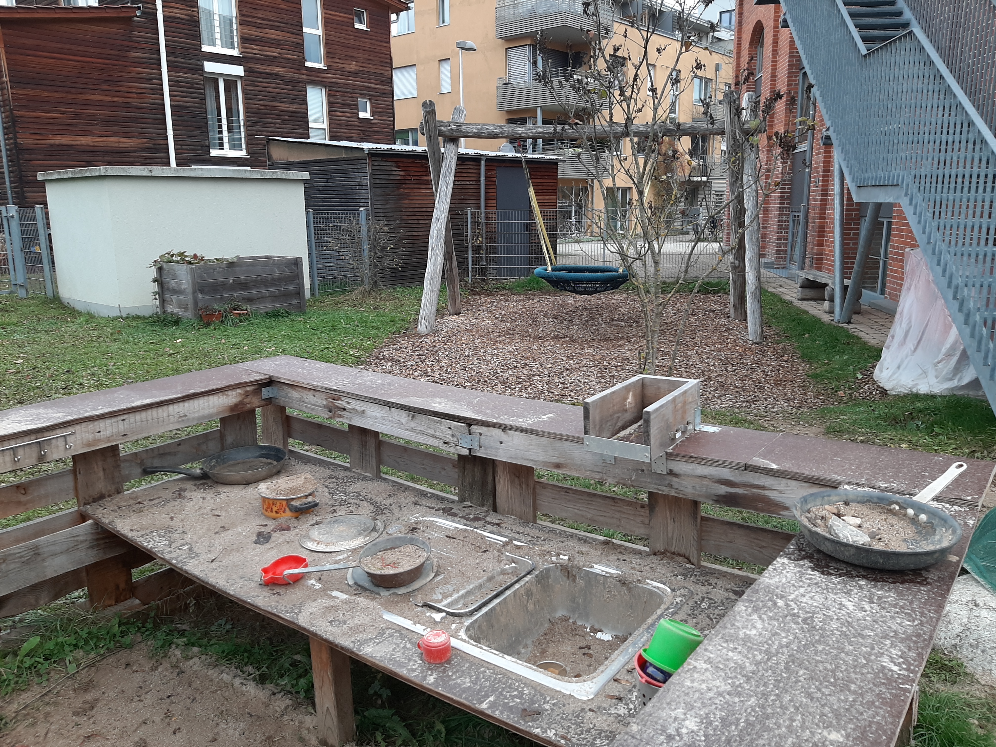 Spielküche im Garten