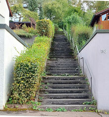 Verbindungstreppe zwischen der Steinbößstraße und Am Unteren Herrlesberg