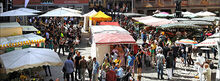 Frühlingsmarkt auf dem Marktplatz