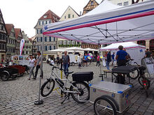 E-Lastenrad Jubiläumstour trifft auf lokale Lastenradhändler