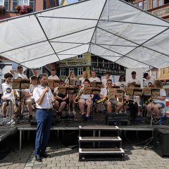 Beim Bürgerfrühstück der Bürgerstiftung war die Bigband der Parkside Academy zu Gast. Bild: Universitätsstadt Tübingen