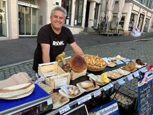 Norbert Walter an seinem Marktstand