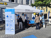 Beratung zur &ouml;kologischen Mobilit&auml;t am Stand der Stadtverwaltung T&uuml;bingen. 