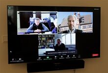 B&uuml;rgermeister im Gespr&auml;ch &uuml;ber Hilfen