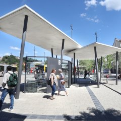 Der Bahnhofsvorplatz erstrahlt in neuem Glanz. Bild: Anne Faden