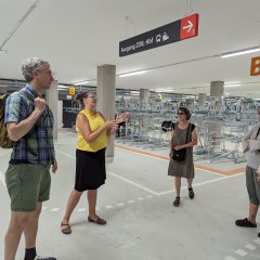 Besichtigung der Radstation
Bild: Universit&auml;tsstadt T&uuml;bingen