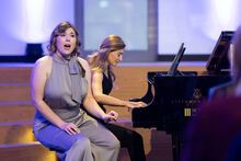 Valerie Haunz, Sofi Simeonidis. Bild: Jörn Neumann