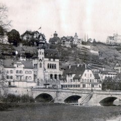 Alte Neckarbr&uuml;cke 1898. Bild: Hermann Bauer, Stadtarchiv T&uuml;bingen.