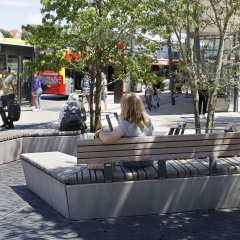 Auf den neuen Sitzb&auml;nken kann man sch&ouml;n verweilen. Bild: Anne Faden