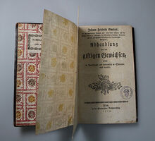 Buch &bdquo;Abhandlung von den giftigen Gew&auml;chsen&ldquo; (1775) von Johannes Friedrich Gmelin