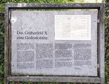 Info-Tafel zum Gr&auml;berfeld X