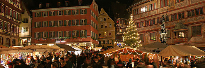 Vorweihnachtlliches Treiben in T&uuml;bingens Altstadt