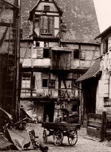 S&uuml;&szlig;es L&ouml;chle (Judengasse) um 1900