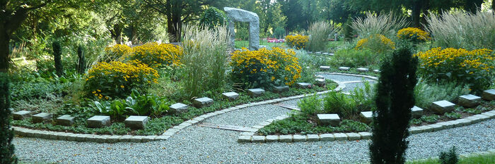 Die Urnengemeinschaftsgrabst&auml;tte &bdquo;Mein letzter Garten&ldquo; auf dem T&uuml;binger Bergfriedhof